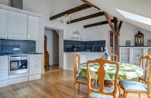 Hehlen Apartment | Apartment Lounge an der Kirche by Interhome