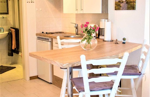 Gohren Apartment | Apartment Luv with lake view - Apartments Haus Inselblick with lake view