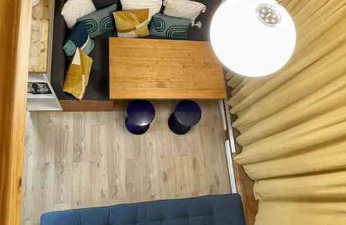 Arc-1800 Apartment | Apartment Mezzanine Perriand Arcs 1800 Valley View