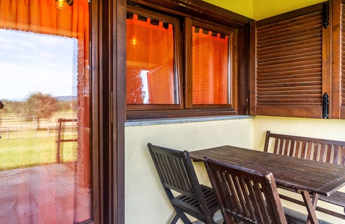 Grosseto Apartment | Apartment 'Maestrale' with Shared Pool, Private Terrace and Air Conditioning