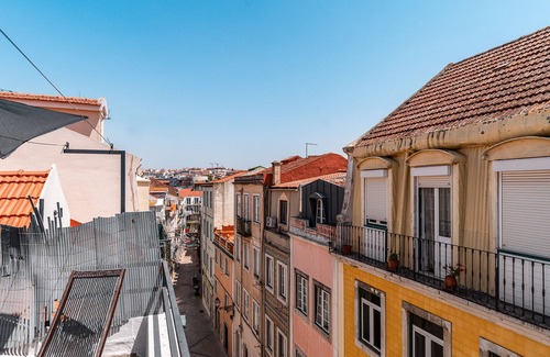 Santos Apartment | Apartment 'Madragoa' with Private Terrace, Balcony and Wi-Fi