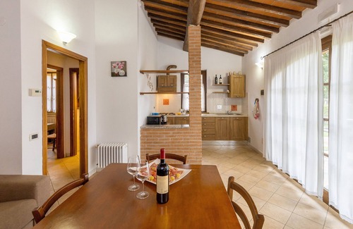 Santa Luce Apartment | Apartment 'Magnolia' with Shared Pool, Wi-Fi and Air Conditioning