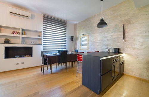 Sestri Ponente Apartment | Apartment 'Manno House' with Balcony, Wi-Fi and Air Conditioning