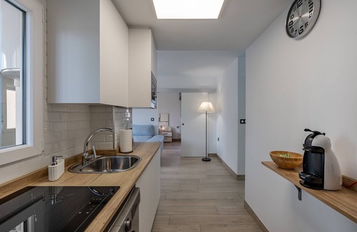 Calahonda Apartment | Apartment 'Maravillosa Cala' with Sea View, Shared Pool and Wi-Fi