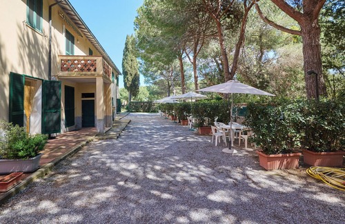 Piombino Apartment | Apartment 'Mare Etrusco 9' with Shared Garden and Wi-Fi