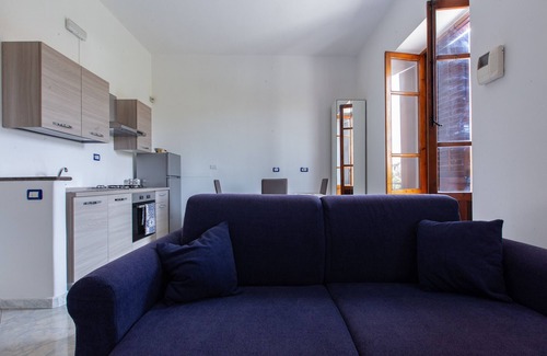 Acquedolci Apartment | Apartment 'Marianna' with Balcony and Air Conditioning