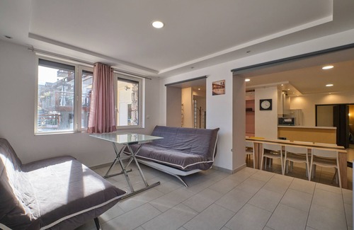 Les Deux Alpes Apartment | Apartment 'Marmotte Rdc' with Mountain View and Wi-Fi