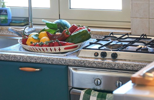 Marzamemi Apartment | Apartment 'Marzamemi Porto' with Sea View, Wi-Fi and Air Conditioning