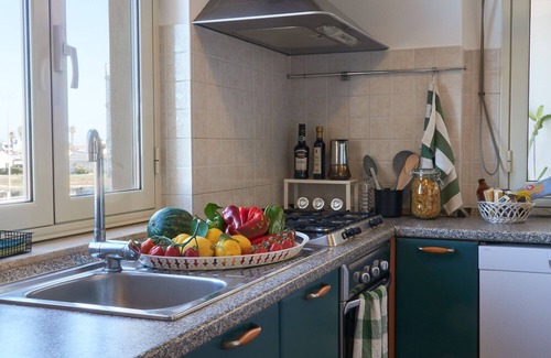 Marzamemi Apartment | Apartment 'Marzamemi Porto' with Sea View, Wi-Fi and Air Conditioning