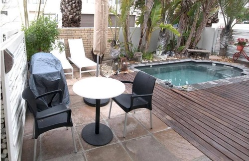 Melkbosstrand House | Apartment Melkbos Moments-Apartment with a Pool View