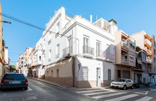 Sant Blai Apartment | Apartment 'Mini Loft' with Balcony, Wi-Fi and Air Conditioning