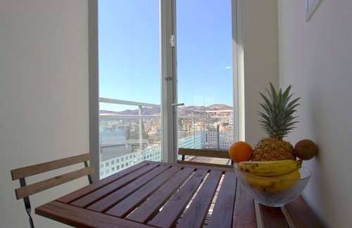 Faro de Cullera Apartment | Apartment 'Mirador De Can Vicent' with Sea View, Wi-Fi and Air Conditioning
