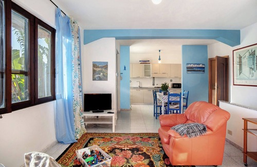 Imperia Apartment | Apartment 'Miramare' with Sea View, Private Terrace and Wi-Fi