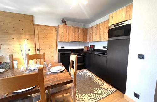 Montalbert Apartment | Apartment-Mountain view-Private Bathroom-Apartment