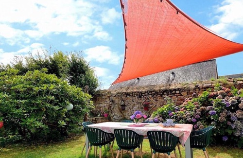 Tremblay Apartment | Apartment 'Momiji' with Shared Terrace, Shared Garden and Wi-Fi