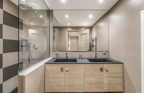 Meribel Villa | Apartment Mouflon - Two Bedroom Villa, Sleeps 5