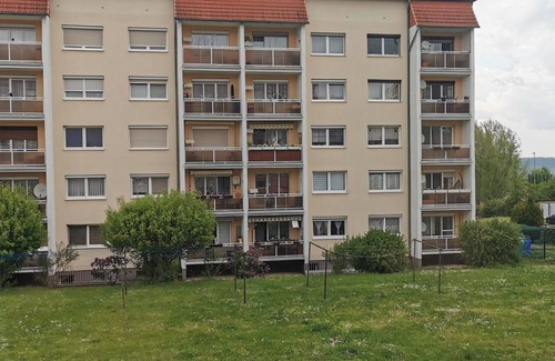 Mucheln Apartment | Apartment 'Mücheln 2' with Balcony and Wi-Fi