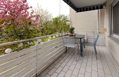 Gaienhofen Apartment | Apartment 'Muggelbude am Bodensee' with Balcony and Wi-Fi