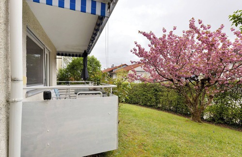 Gaienhofen Apartment | Apartment 'Muggelbude am Bodensee' with Balcony and Wi-Fi
