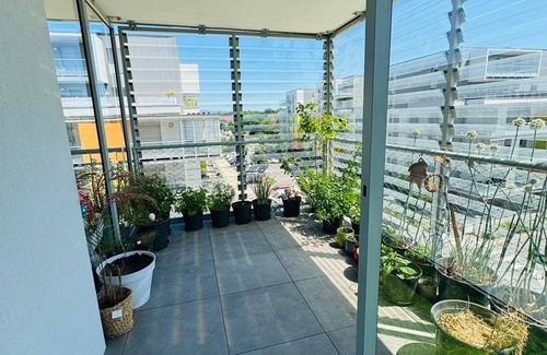 Saint-Genis-Pouilly Apartment | Apartment near Geneva