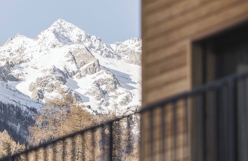 Lutago Apartment | Apartment 'Nature Hütte' with Mountain View, Terrace & Wi-Fi