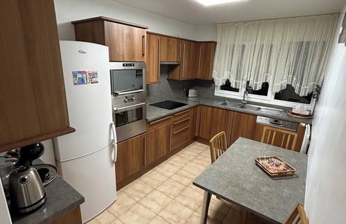 Boissy-Saint-Leger Apartment | Apartment near Paris and Disneyland