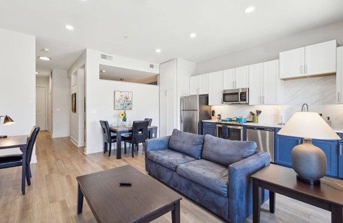 Deep Ellum Apartment | Apartment Near Baylor Med with Pool, Gym, and Parking