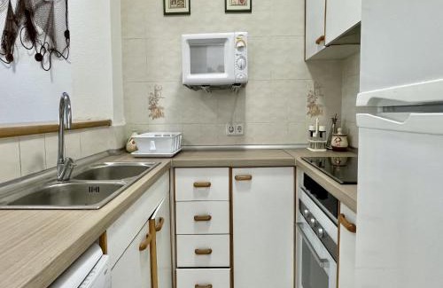 Els Griells Apartment | Apartment near beach and Empordà Golf Club