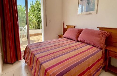 Els Griells Apartment | Apartment near beach and Empordà Golf Club