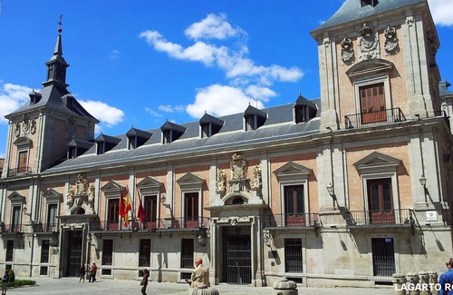 Barrio de La Latina Apartment | Apartment near Plaza Mayor, free wifi, air condition.