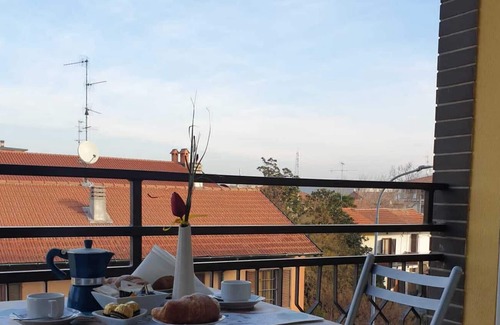 Baranzate Apartment | Apartment near Rho Fiera, MIND, Galeazzi and Sacco