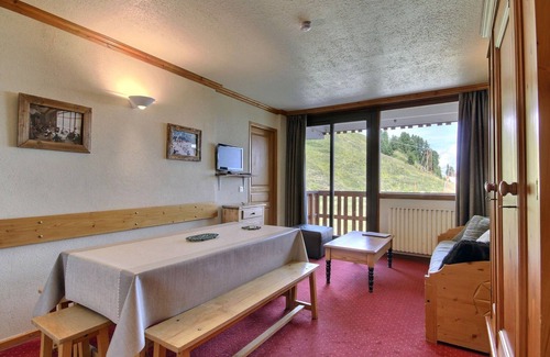 Plagne Centre Apartment | Apartment near slopes with Mont-Blanc view, free parking