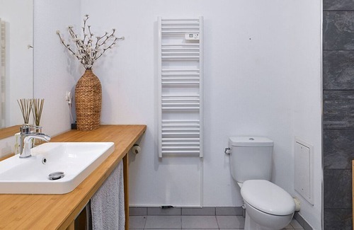 Saint-Priest Apartment | Apartment near T2 streetcar