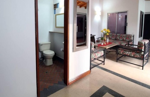 Guayabal Apartment | Apartment near the Enrique Olaya H airport
