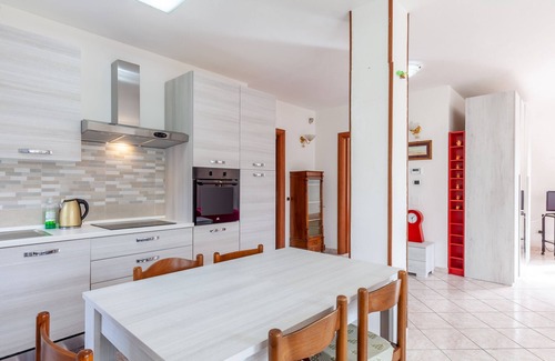 Massa Apartment | Apartment Near the Sea 'Casa Massa' with Garden, Mountain View and Wi-Fi