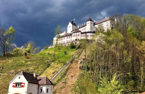 Hohenaschau im Chiemgau Apartment | Apartment No. 338, living/sleeping area, without a balcony on the top floor