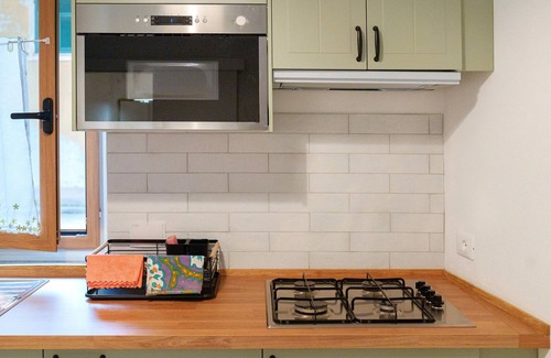 Nervi Apartment | Apartment 'Nonna Gina' with Air Conditioning