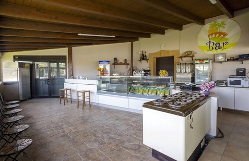 Mazara del Vallo Apartment | Apartment 'Oasi Lamia - 2' with Shared Pool, Wi-Fi and Air Conditioning