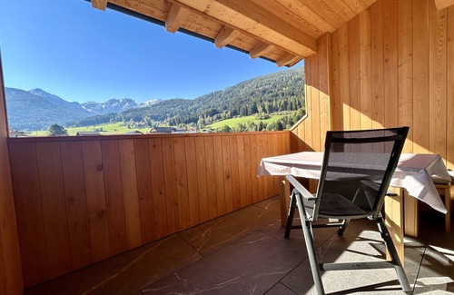 Valdaora di Sotto Apartment | Apartment 'Obermairhof 255' with Shared Garden, Balcony and Wi-Fi