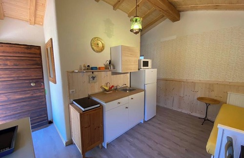 Malcesine Apartment | Apartment 'Olive Grove House' with Lake View, Private Terrace and Shared Garden