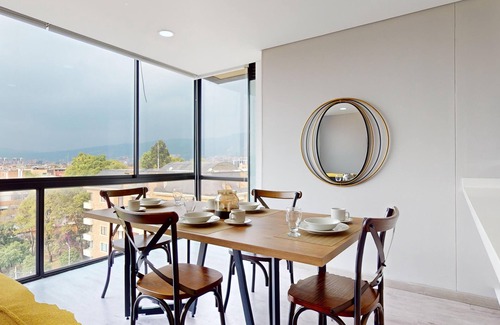 Chico Norte III Apartment | Apartment on High Floor in Exclusive Sector of Bogotá