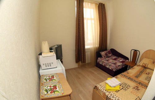 Nizhnyaya Maksakovka Apartment | Apartment on Ordjonikidze 17
