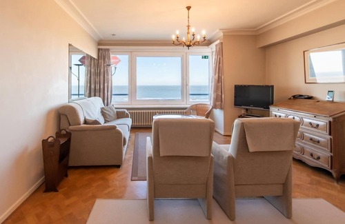 Mariakerke Apartment | Apartment on Seafront near Casino