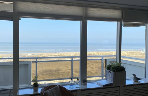 Noordwijk Apartment | Apartment on the boulevard of Noordwijk with Beachview and free private Parking