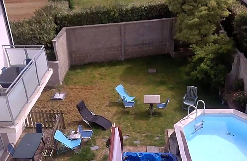 Landeda Apartment | Apartment on the dunes of St Marguerite with heated above ground pool 3 *