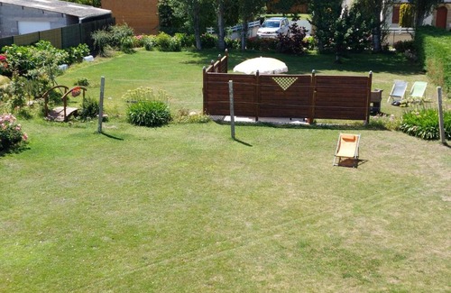 Ploudalmezeau Apartment | Apartment on the first floor with independent entrance, Ploudalmézeau