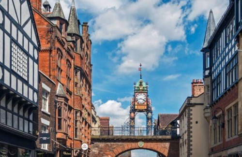 Chester Apartment | Apartment on Watergate Street: Cheshire Escapes