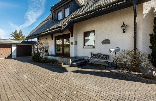 Ortsmitte Apartment | Apartment 'Orenberg 4' with Balcony and Wi-Fi