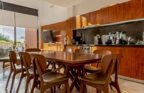 Luis Donaldo Colosio Apartment | Apartment overlooking the 5th avenue 200 meters from the Caribbean Sea