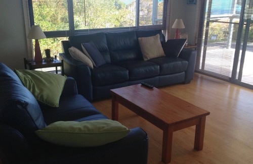 Merimbula Cottage | Apartment overlooking Merimbula Bay